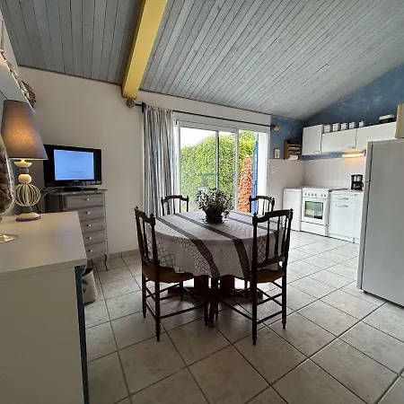 Prázdninový dům Charmante Maison Avec Jardin, Proche Et Centre, Parking Et Abri Velos A - Fr-1-224b-188 Noirmoutier-en-l'Ile