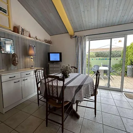 Charmante Maison Avec Jardin, Proche Et Centre, Parking Et Abri Velos A - Fr-1-224b-188 * Noirmoutier-en-l'Ile