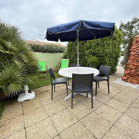 Charmante Maison Avec Jardin, Proche Et Centre, Parking Et Abri Velos A - Fr-1-224b-188 * Noirmoutier-en-l'Ile